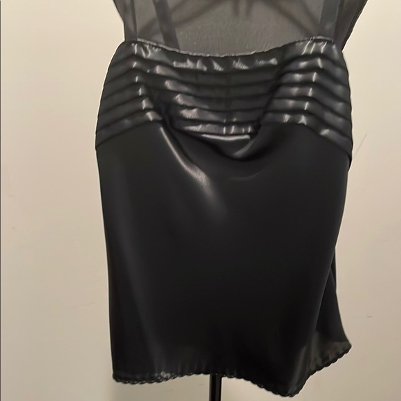 Escapades Camisole Size SM Black Feminine Silky Coquette Bodycon Glam - Picture 7 of 13